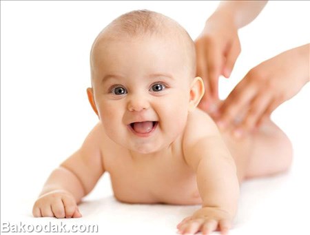 بازیهای مناسب نوزاد از دو ماهگی تا چهار ماهگی